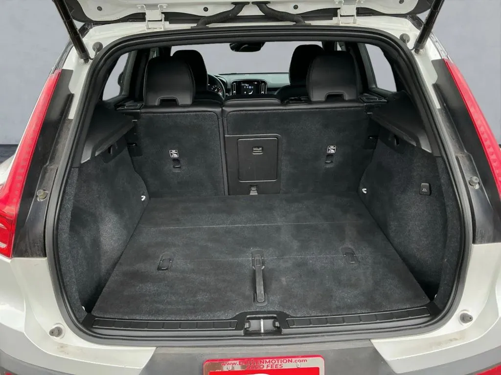 Volvo XC40 photo 19