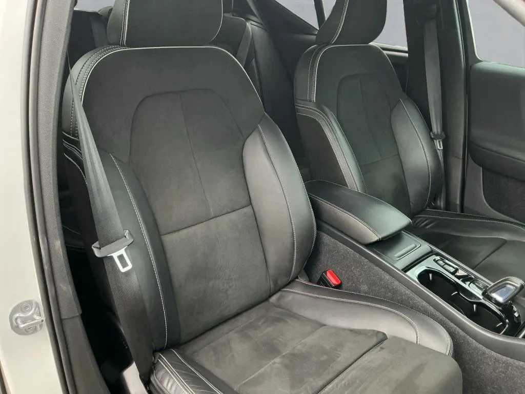 Volvo XC40 photo 22