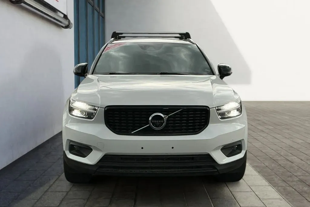 Volvo XC40 photo 8