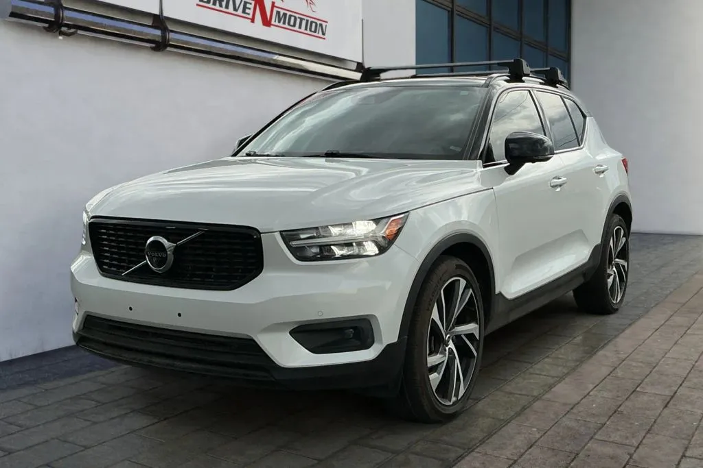 Volvo XC40 photo 7