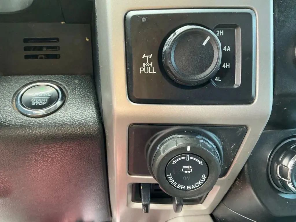 Ford F-150 photo 33