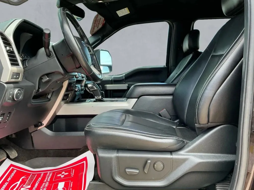 Ford F-150 photo 12