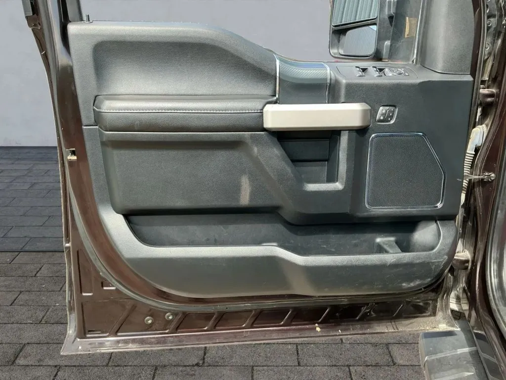 Ford F-150 photo 10