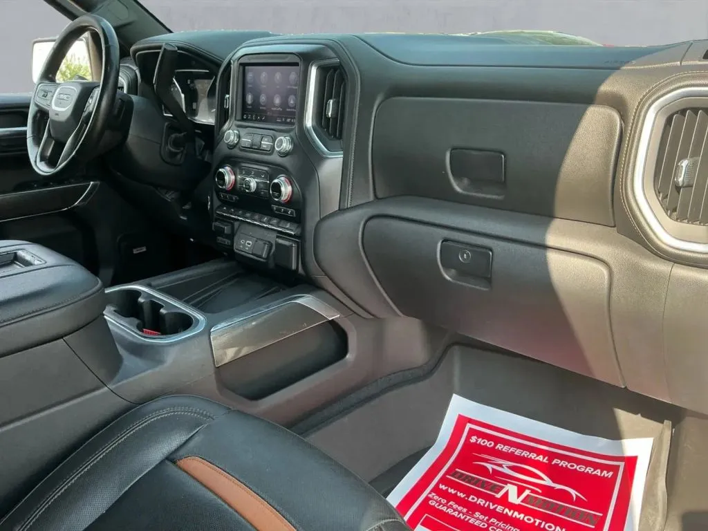GMC Sierra photo 21