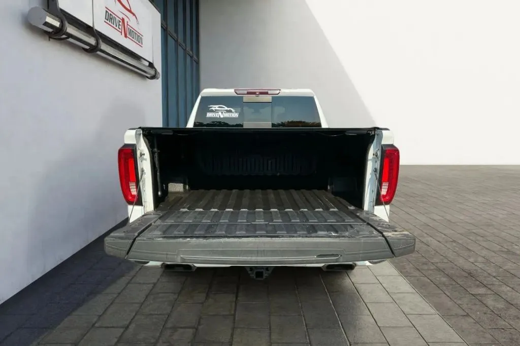 GMC Sierra photo 20