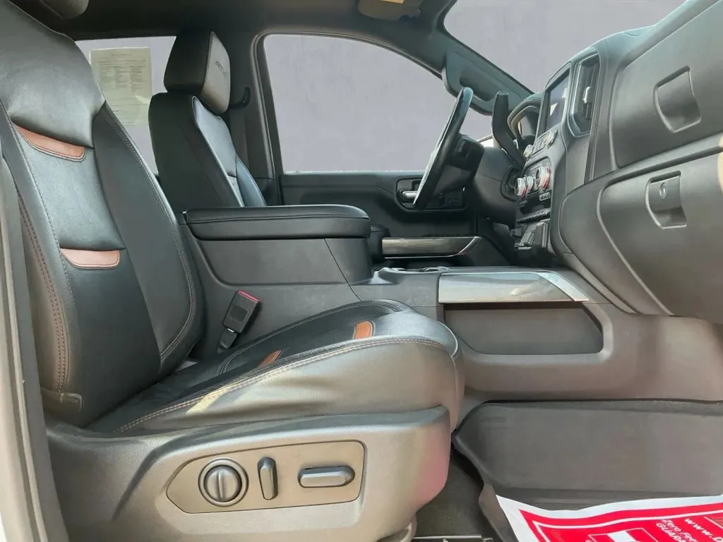 GMC Sierra photo 22