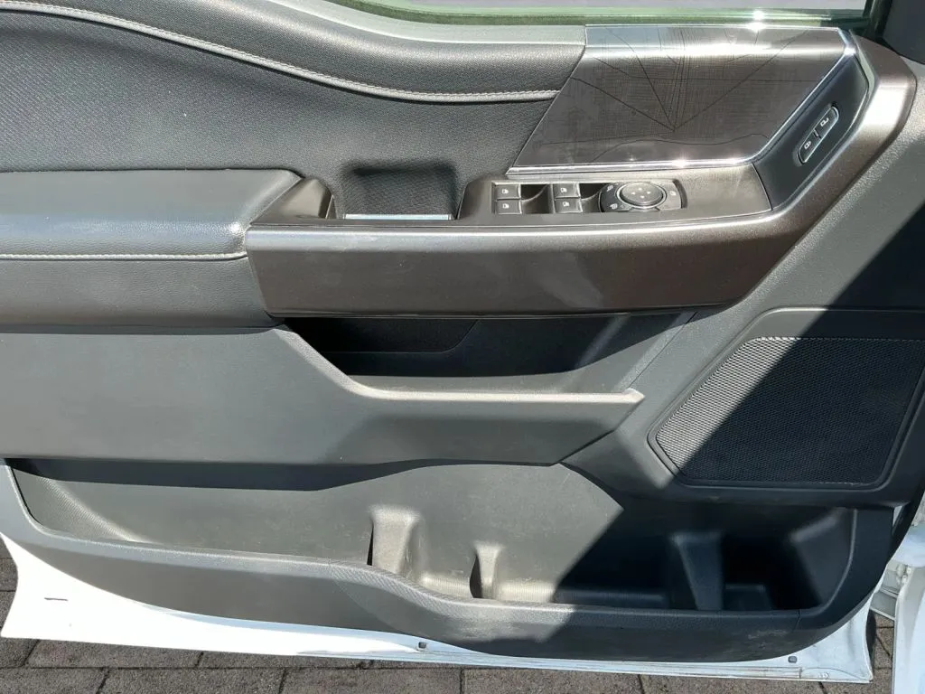 Ford F-150 photo 10