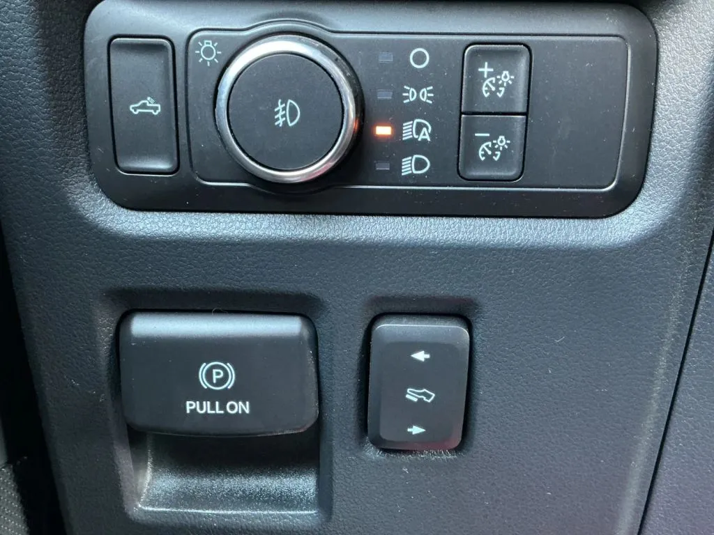 Ford F-150 photo 35