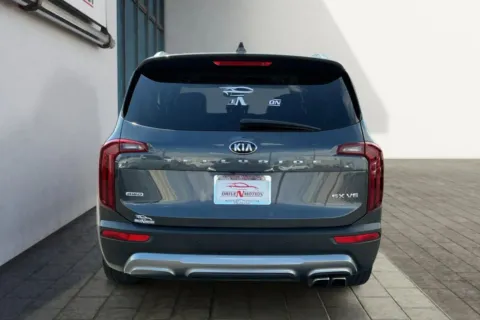 More photos of 2021 Kia Telluride SX Sport Utility 4D at Drive N-Motion Thornton, CO
