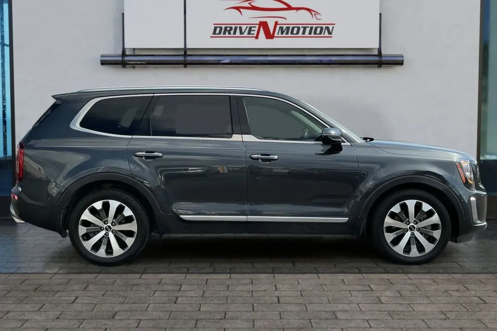 Another view of 2021 Kia Telluride SX Sport Utility 4D for sale in Thornton, CO at Drive N-Motion Thornton