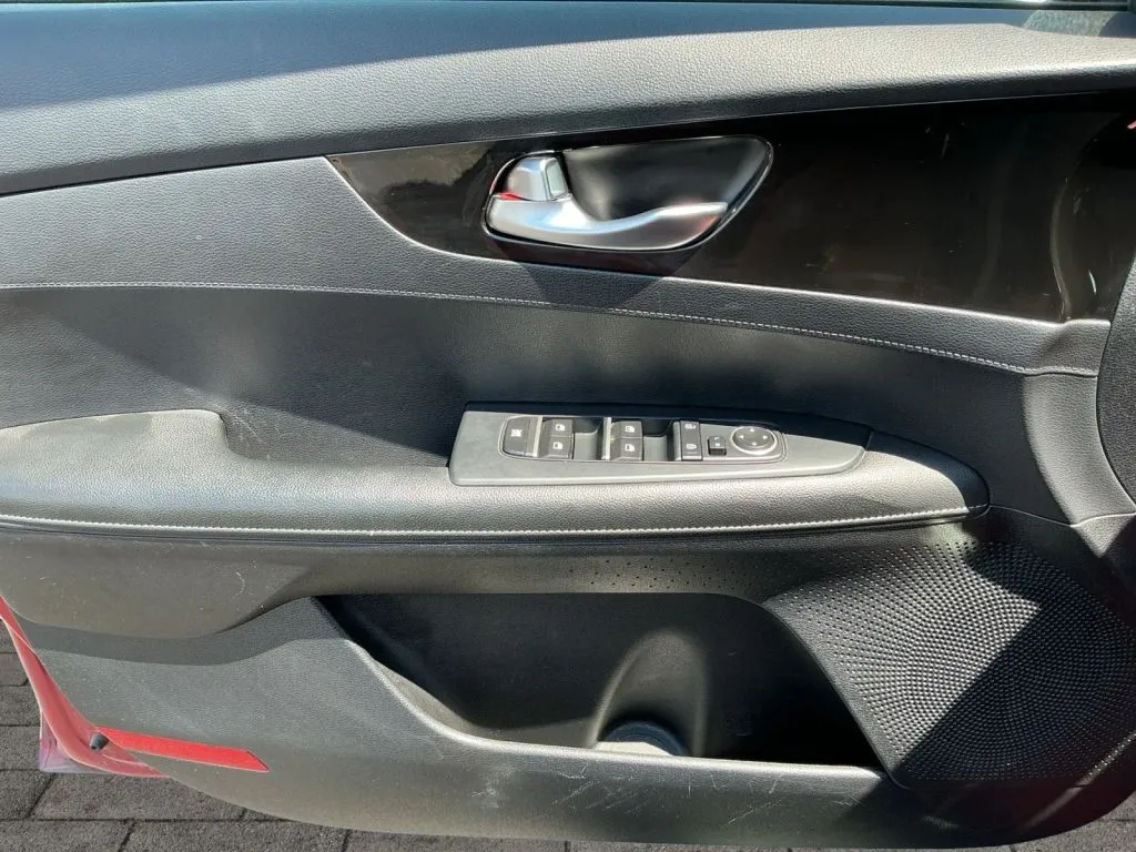 Kia Forte photo 10