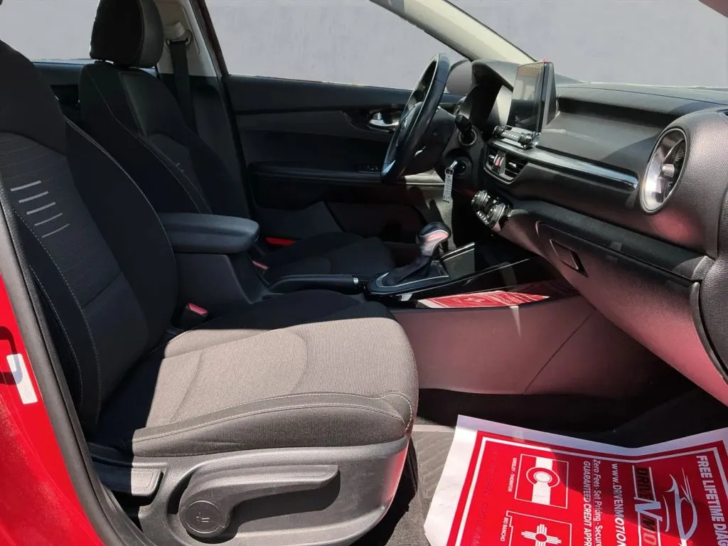 Kia Forte photo 21