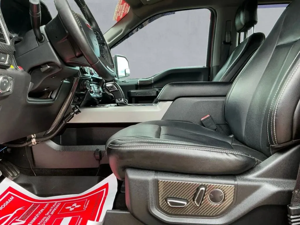 Ford F-150 photo 12