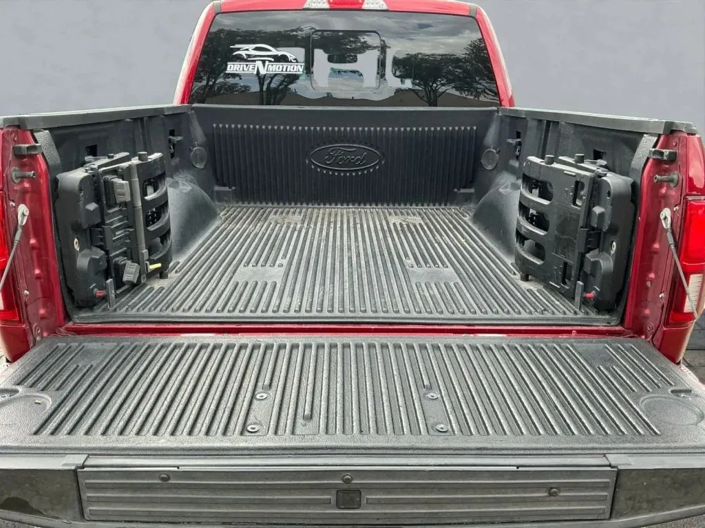 Ford F-150 photo 19