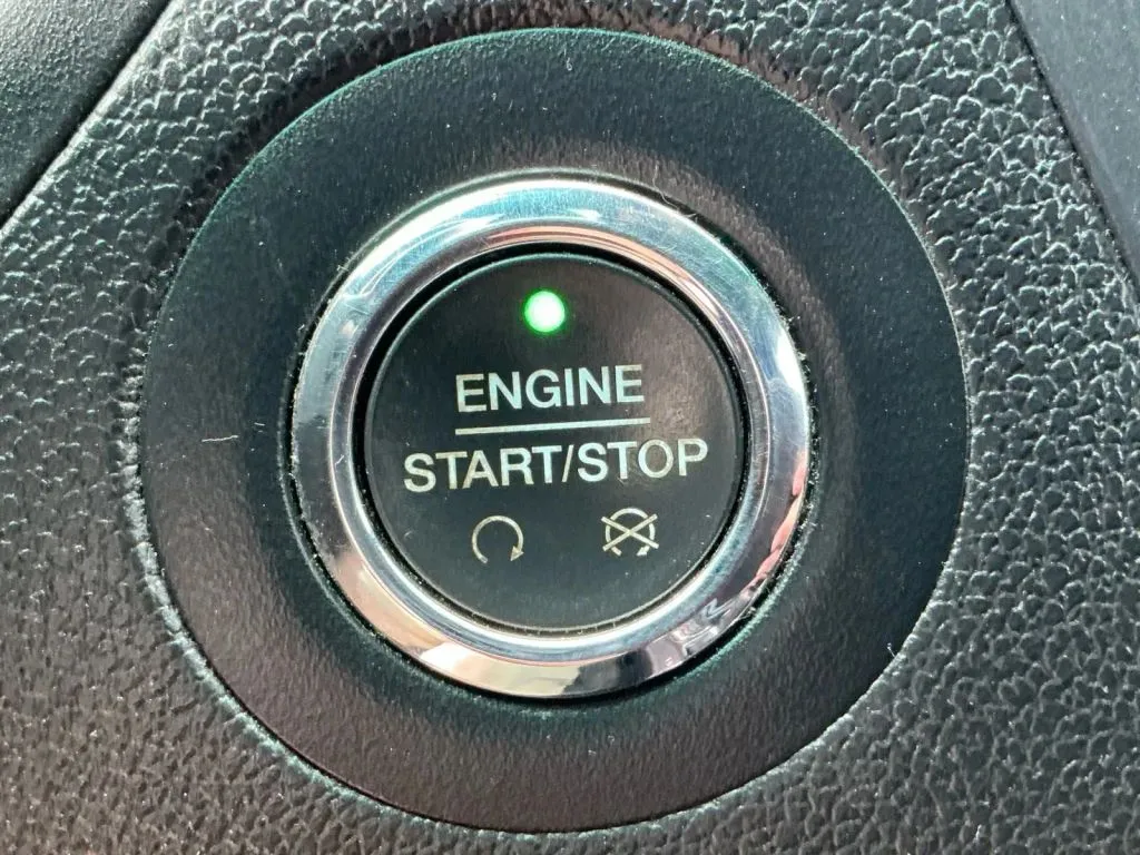 Ford Explorer photo 36