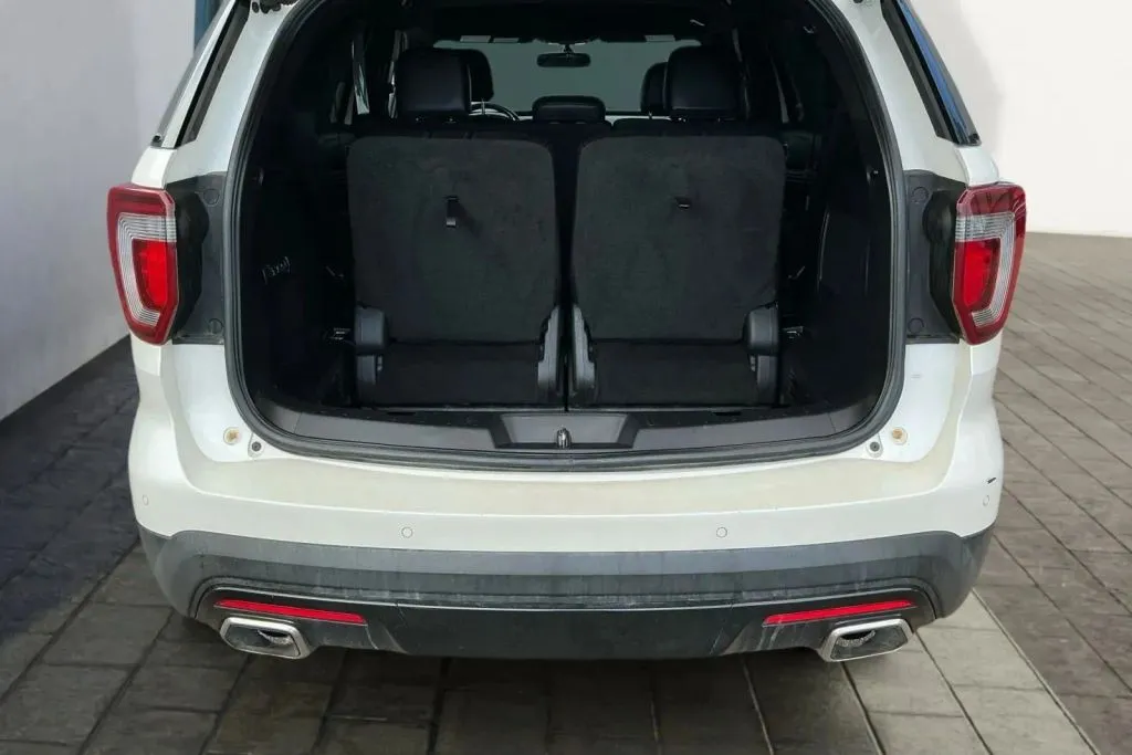 Ford Explorer photo 20