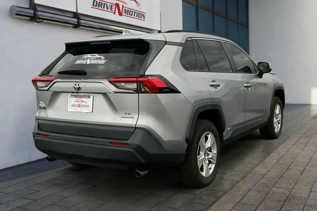 More photos of 2021 Toyota RAV4 Hybrid LE Sport Utility 4D at Drive N-Motion Thornton, CO