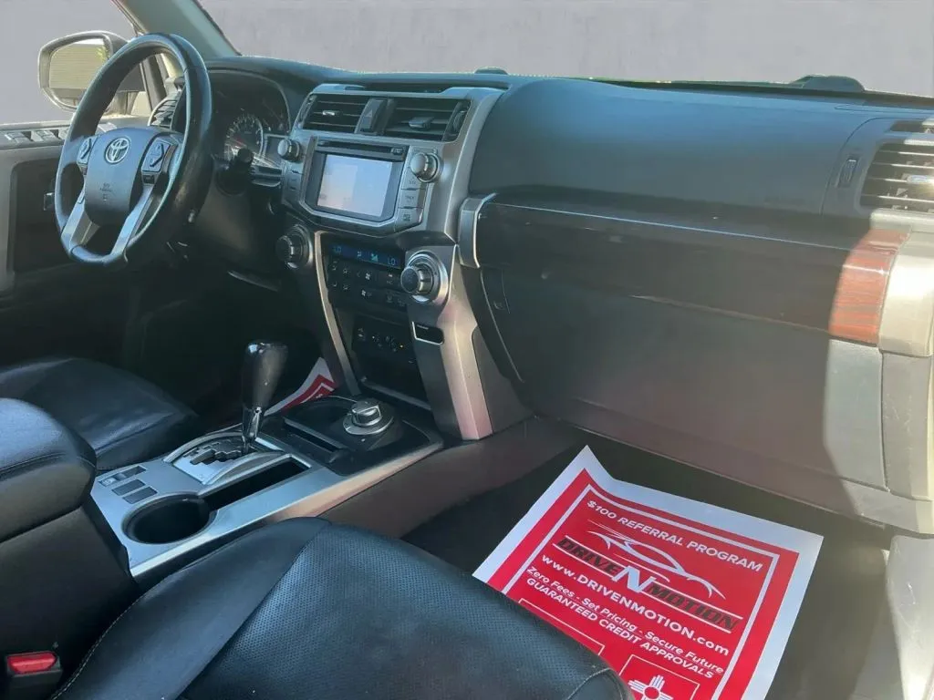 Toyota 4Runner photo 19