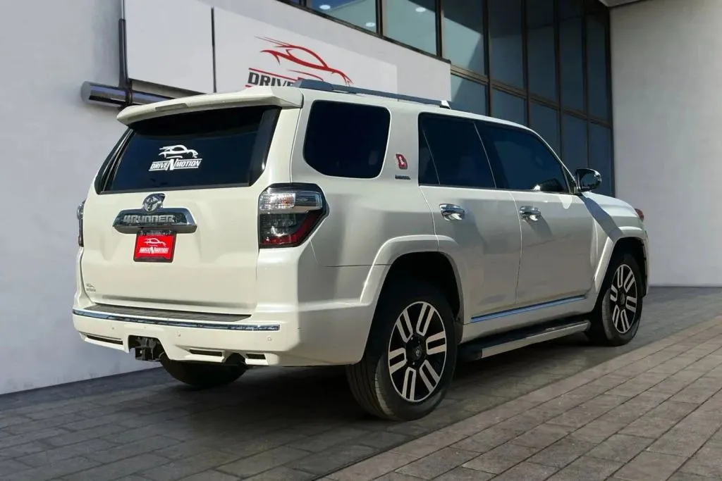 More photos of 2015 Toyota 4Runner Limited Sport Utility 4D at Drive N-Motion Thornton, CO