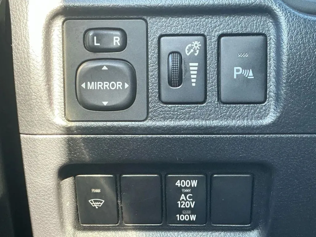 Toyota 4Runner photo 36