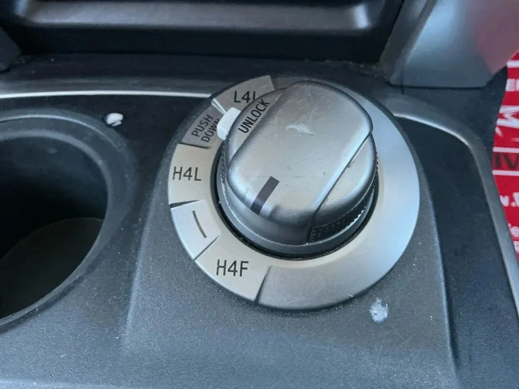 Toyota 4Runner photo 34
