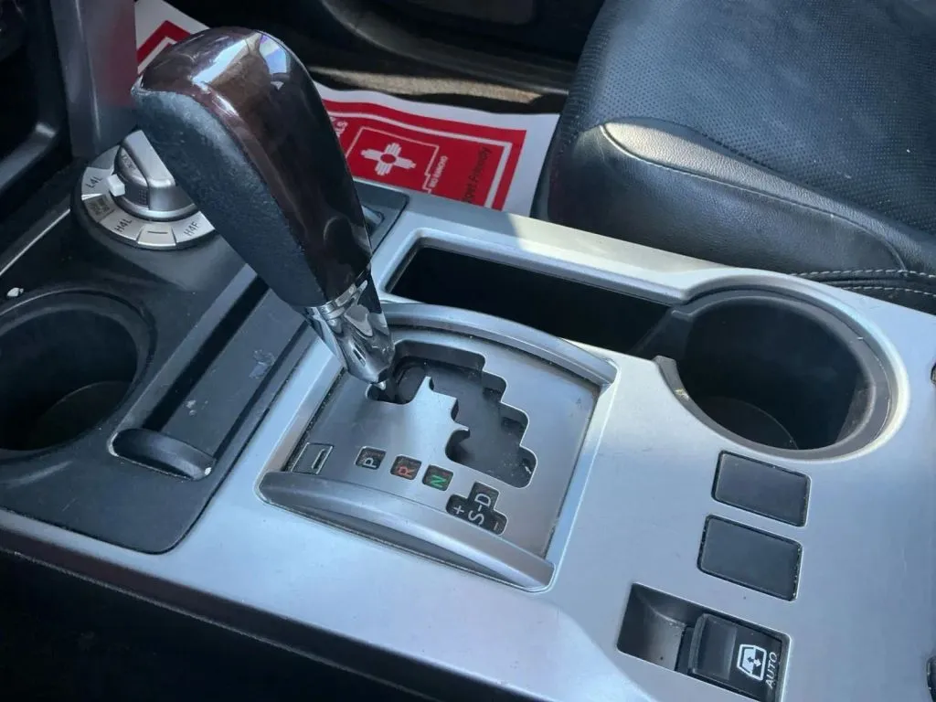 Toyota 4Runner photo 33