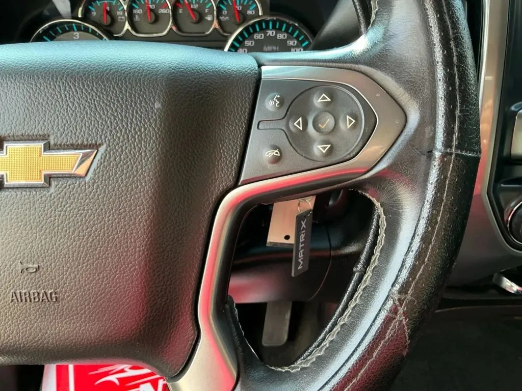 Chevrolet Silverado photo 25