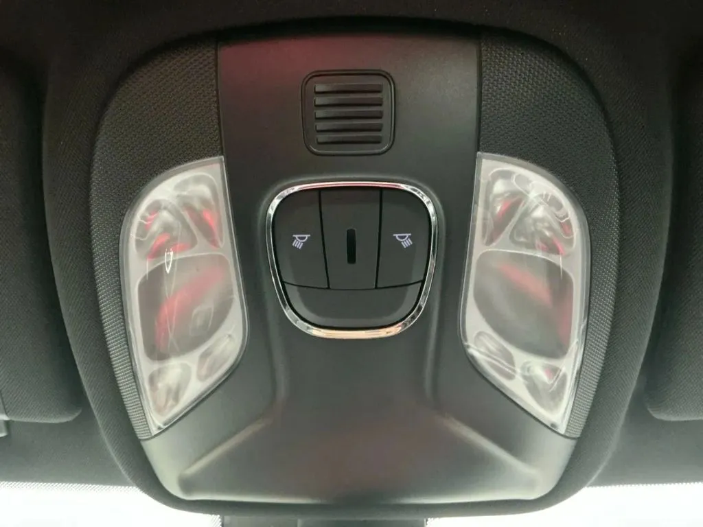 Jeep Compass photo 36