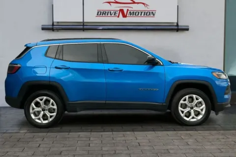 Another view of 2025 Jeep Compass Latitude Sport Utility 4D for sale in Thornton, CO at Drive N-Motion Thornton