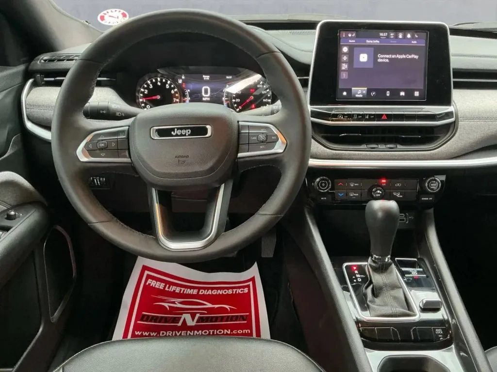 Jeep Compass photo 16