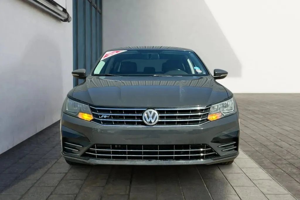 Volkswagen Passat photo 8