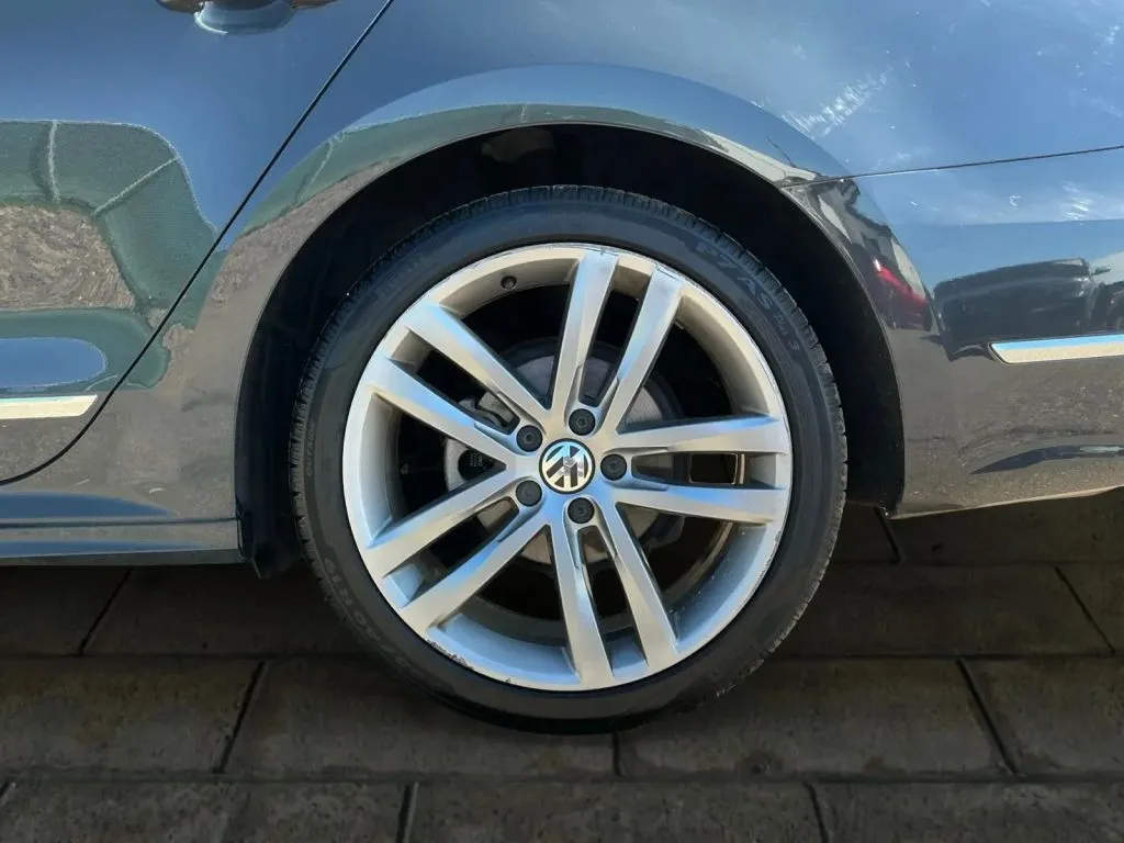 Volkswagen Passat photo 17