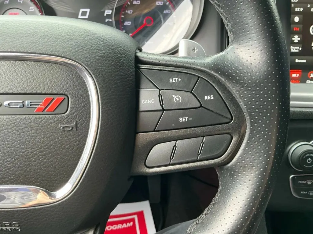 Dodge Charger photo 29
