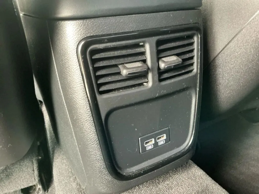 Dodge Charger photo 17