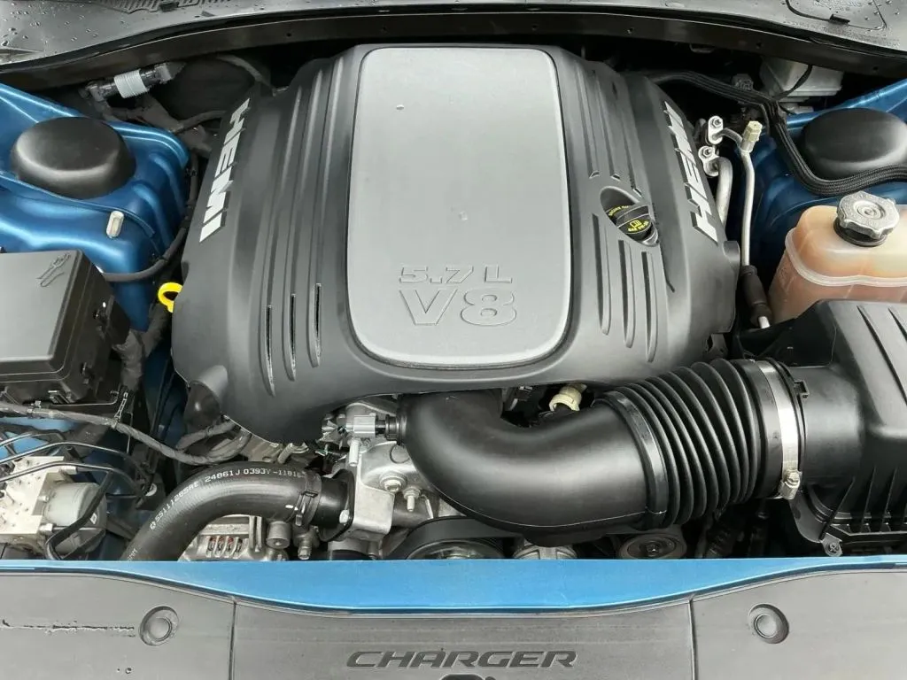 Dodge Charger photo 24