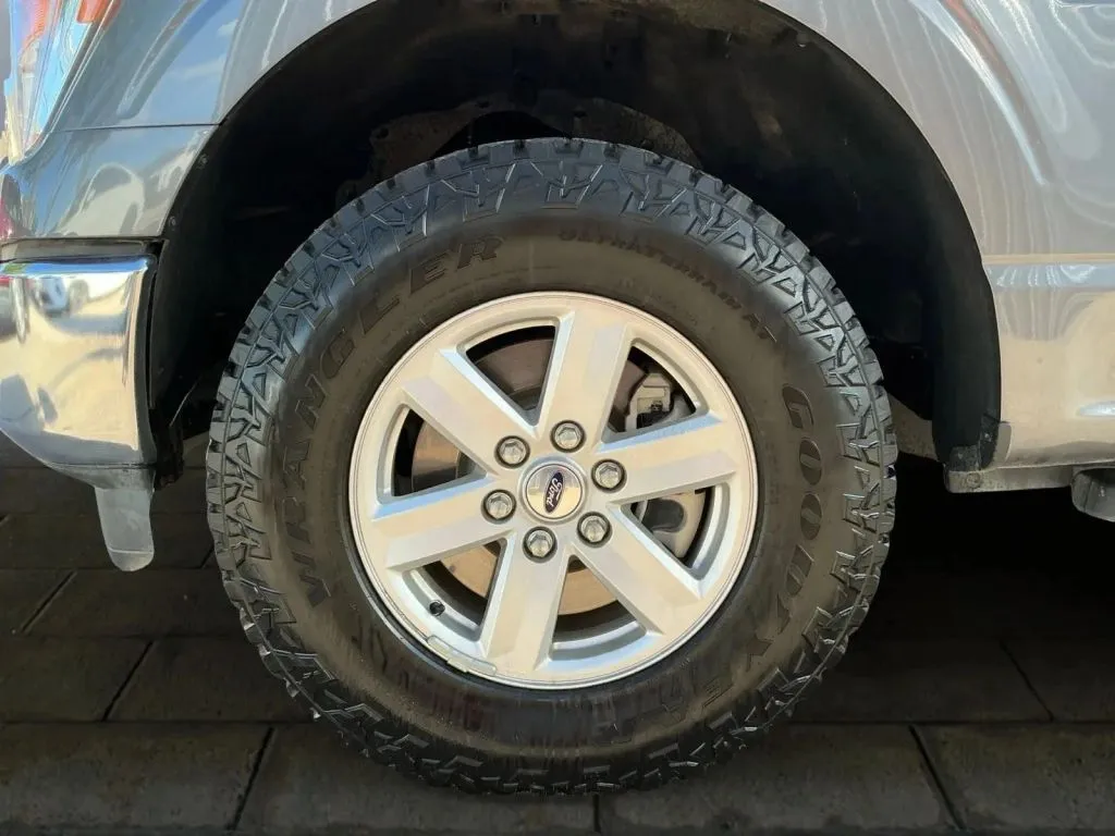 Ford F-150 photo 24