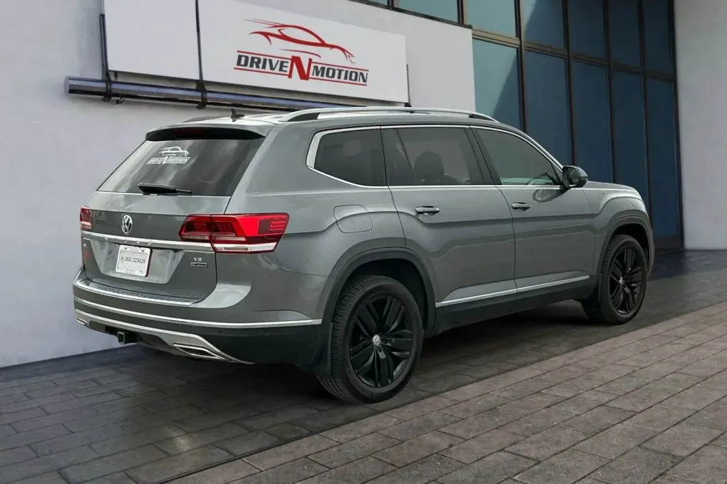 More photos of 2019 Volkswagen Atlas SEL Premium 4Motion Sport Utility 4D at Drive N-Motion Thornton, CO