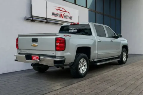More photos of 2018 Chevrolet Silverado 1500 Crew Cab LT Pickup 4D 5 3/4 ft at Drive N-Motion Thornton, CO
