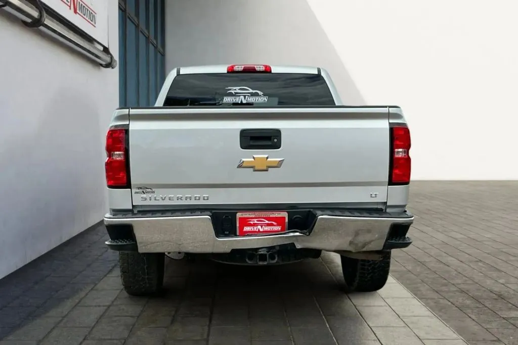 More photos of 2018 Chevrolet Silverado 1500 Crew Cab LT Pickup 4D 5 3/4 ft at Drive N-Motion Thornton, CO