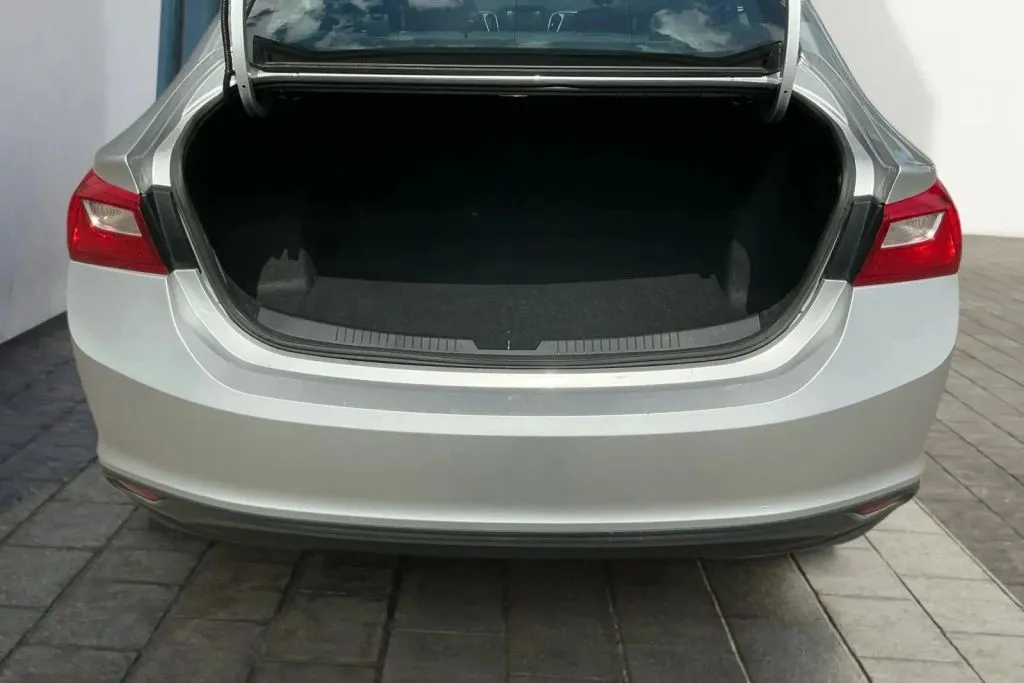 Chevrolet Malibu photo 20