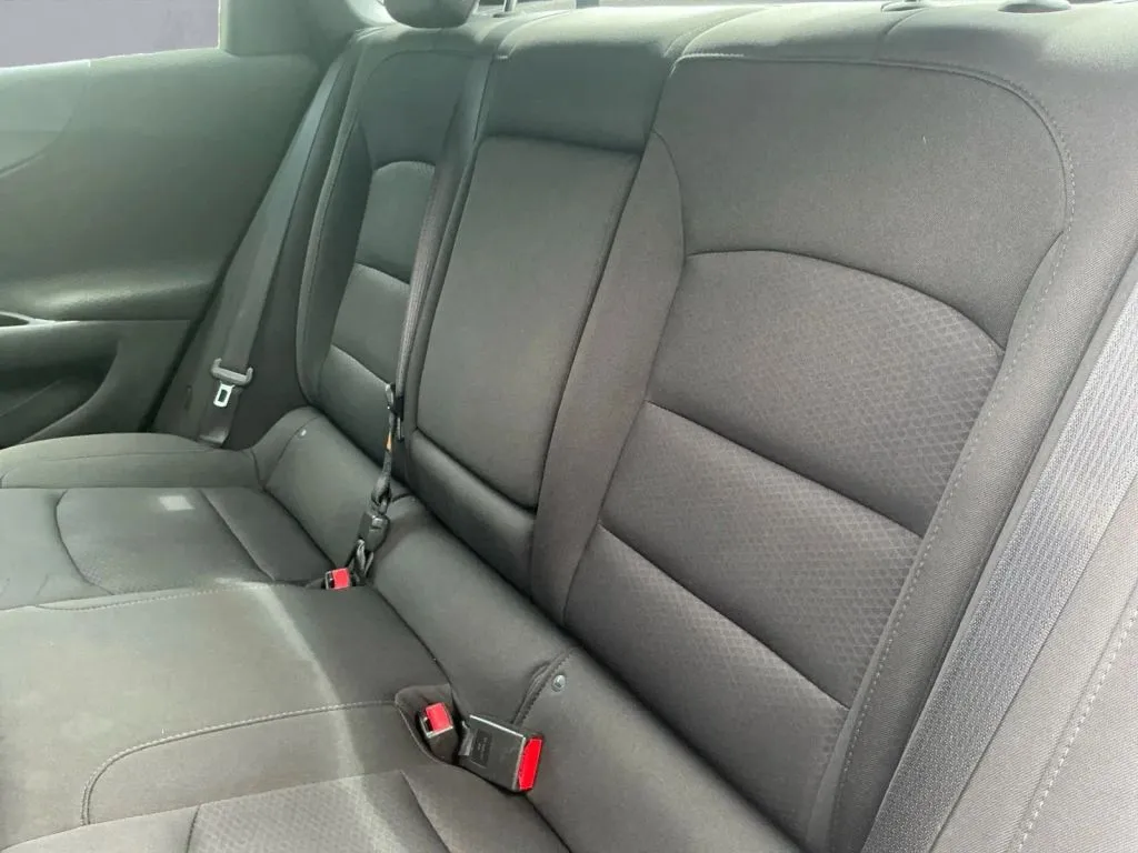 Chevrolet Malibu photo 15