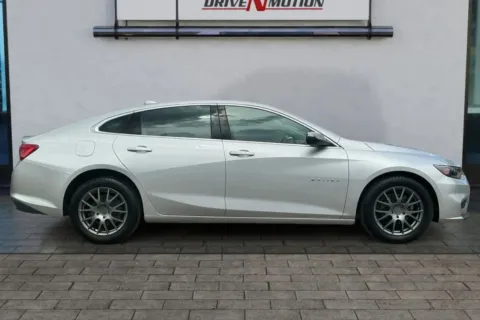 Another view of 2018 Chevrolet Malibu LT Sedan 4D for sale in Thornton, CO at Drive N-Motion Thornton