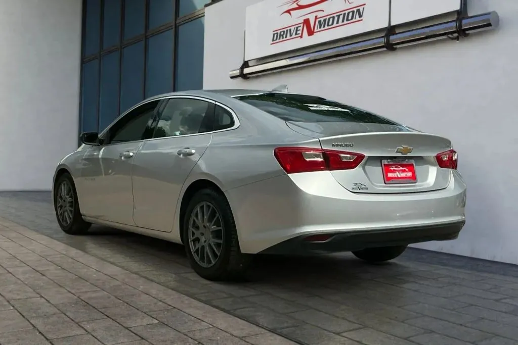 Chevrolet Malibu photo 6