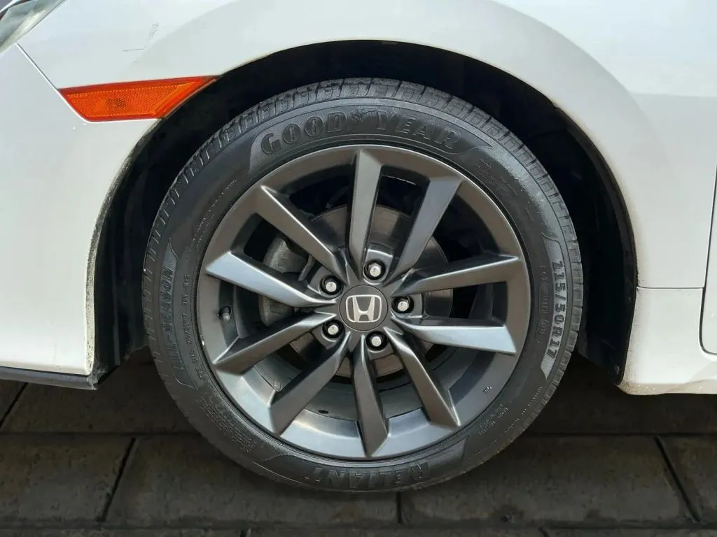 Honda Civic photo 24
