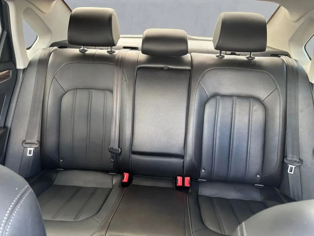 Volkswagen Passat photo 17