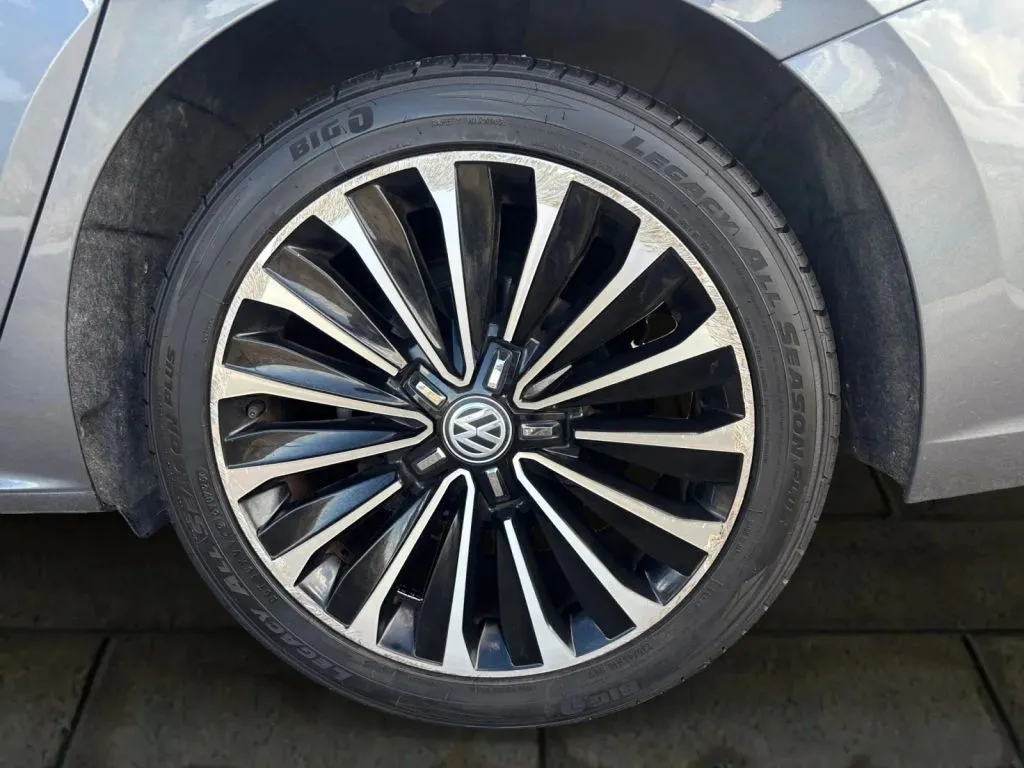 Volkswagen Passat photo 18