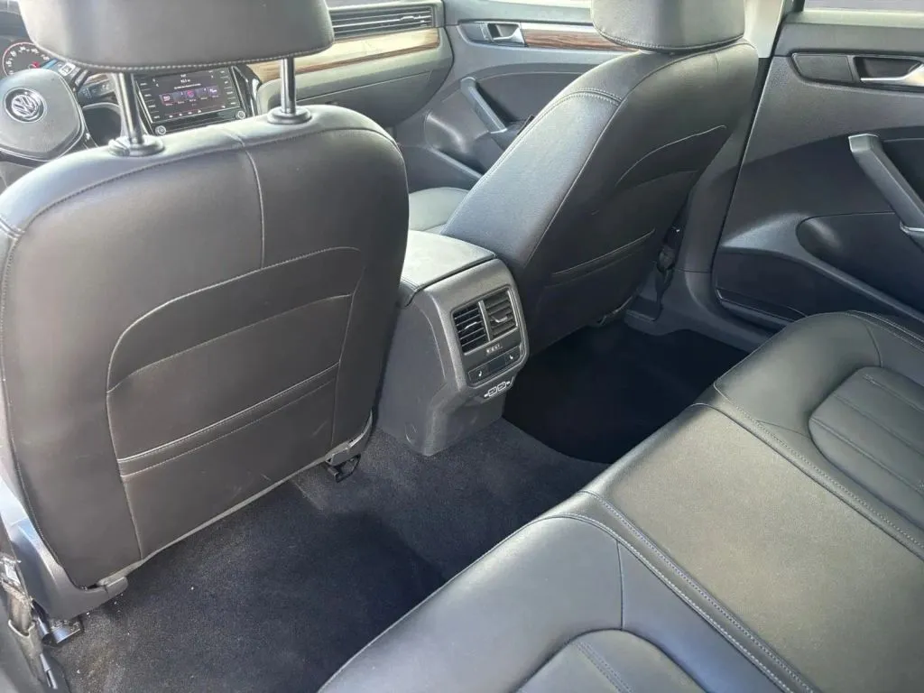 Volkswagen Passat photo 14
