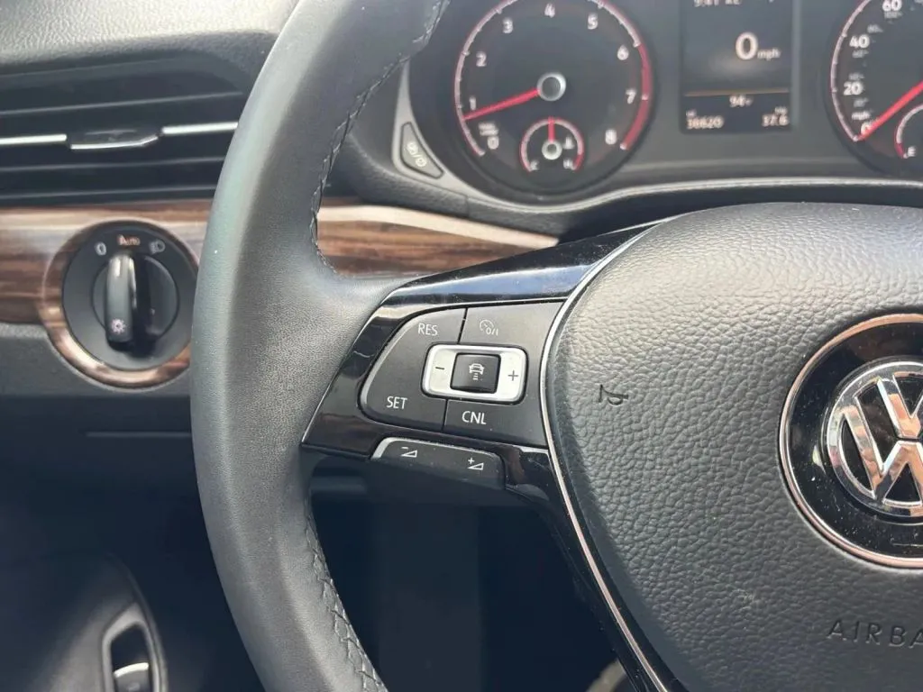 Volkswagen Passat photo 35