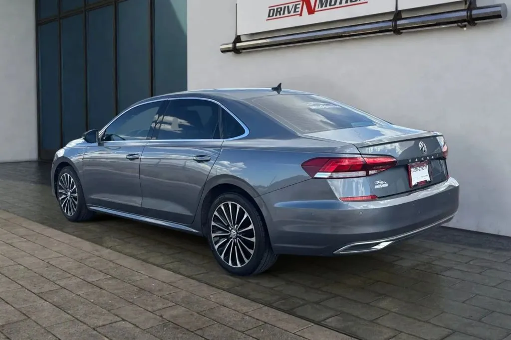 Volkswagen Passat photo 6