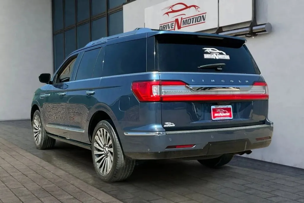 Lincoln Navigator photo 6